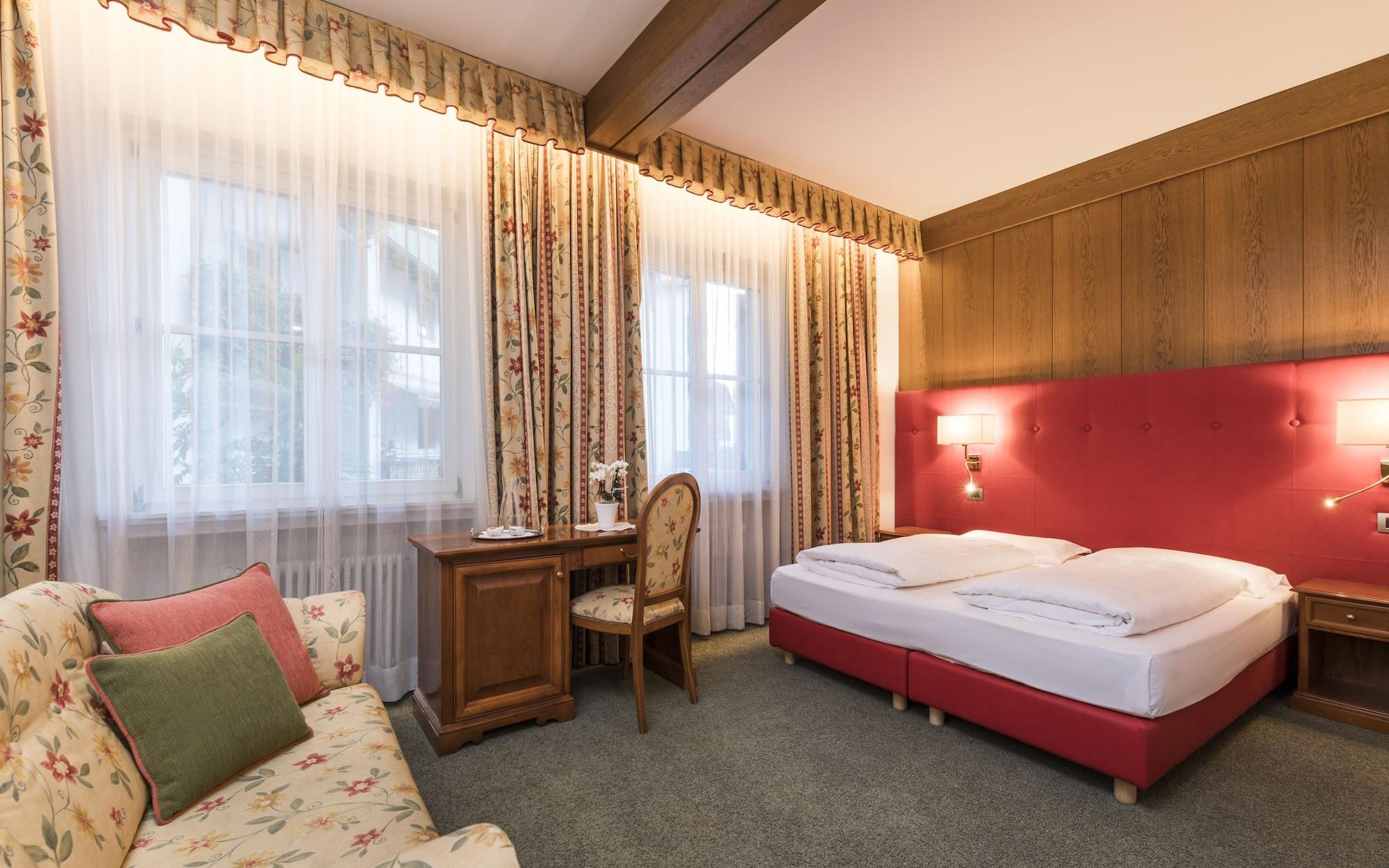 Hotel Gruener Baum Bressanone Dış mekan fotoğraf