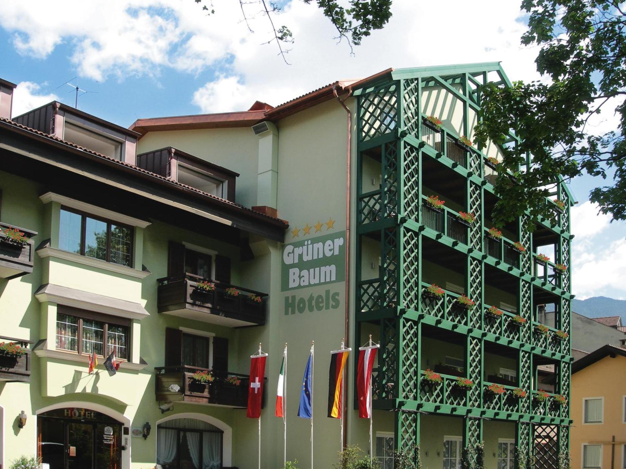 Hotel Gruener Baum Bressanone Dış mekan fotoğraf