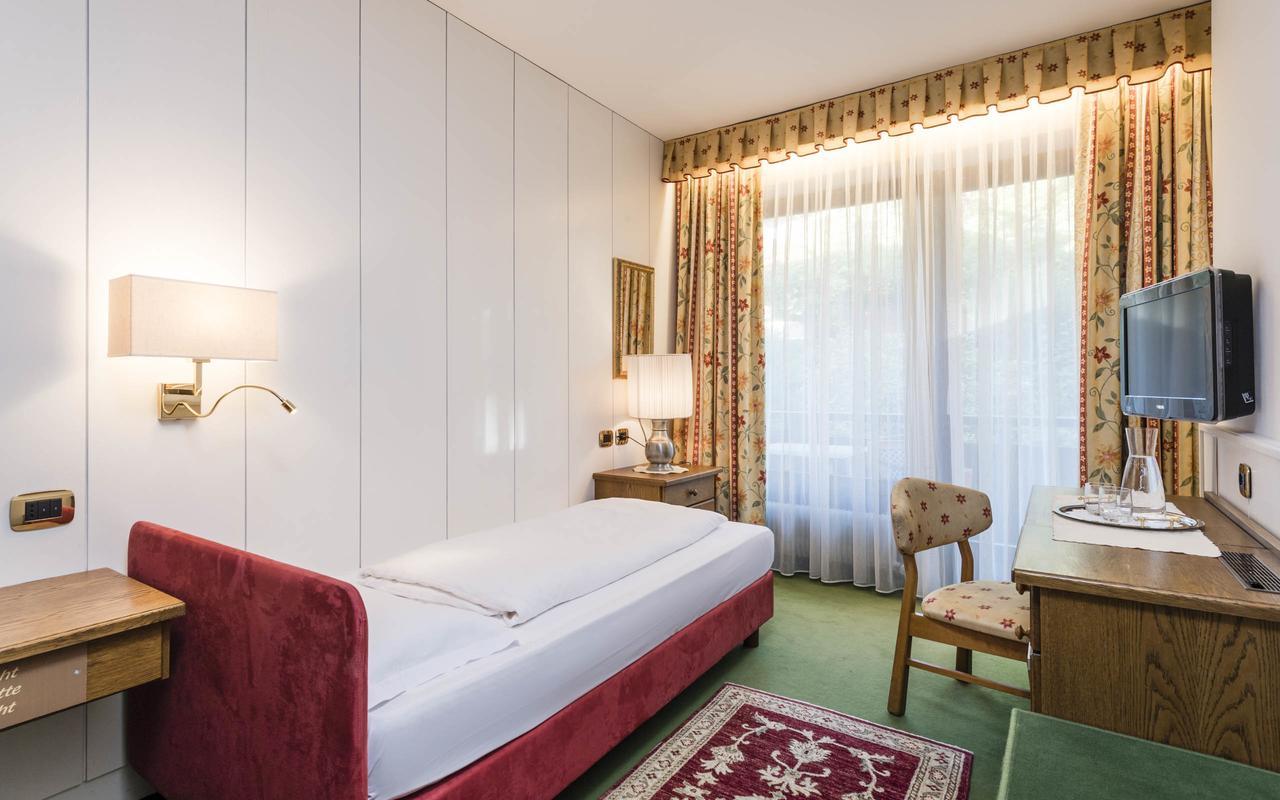 Hotel Gruener Baum Bressanone Dış mekan fotoğraf